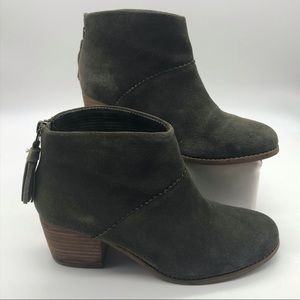 Toms Suede Ankle boot tassel Zip back heeled size 7